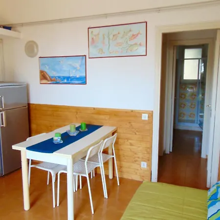 Lägenhet N205 - Numana, Delizioso Bilocale Con Giardino Numana