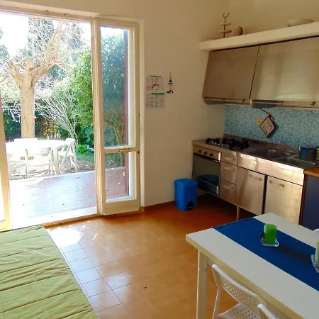 N205 - Numana, Delizioso Bilocale Con Giardino